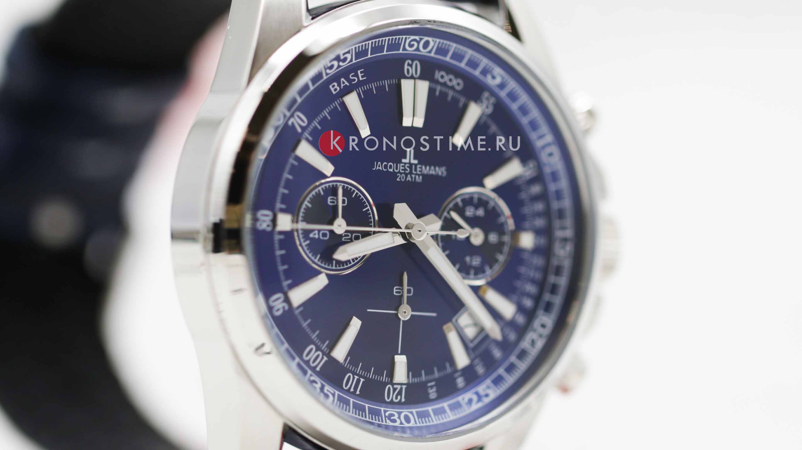 Jacques Lemans 1-2117C мужские часы застежка крупным планом